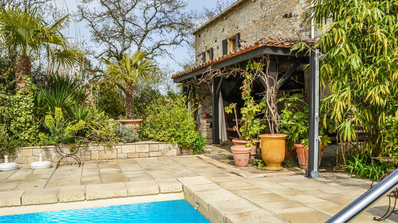 Photo of Outdoor in Devillac