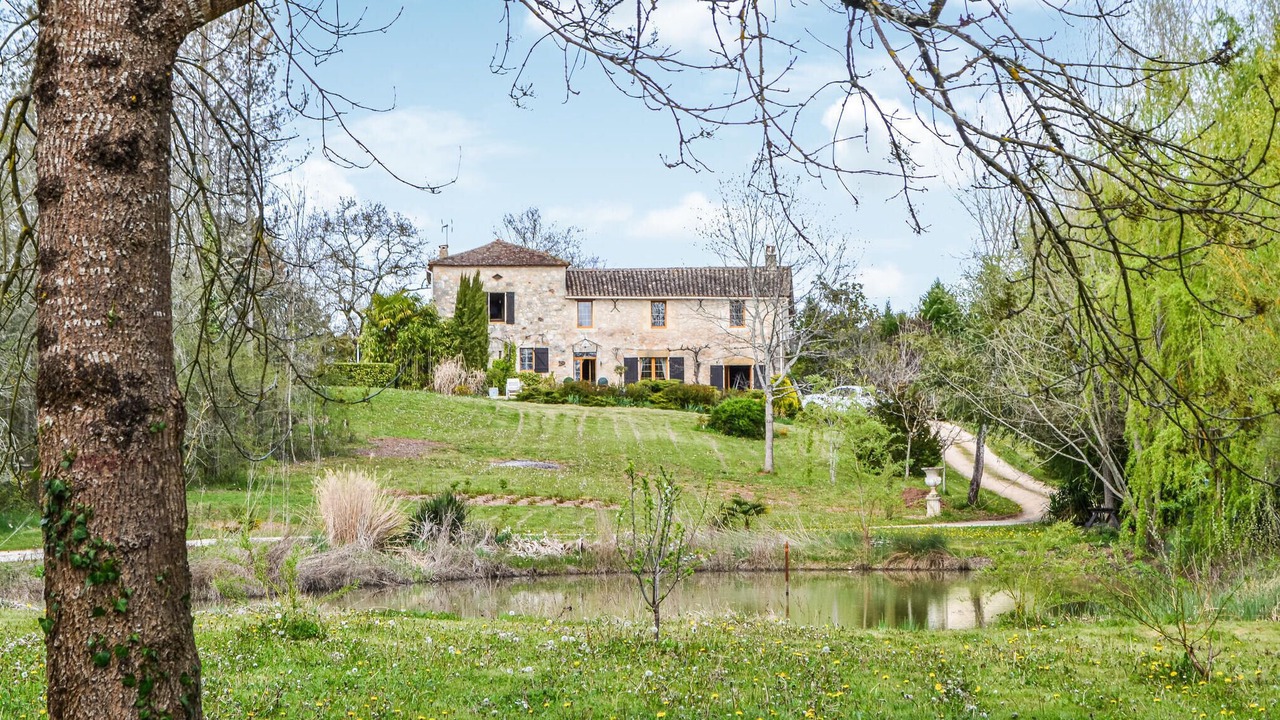 Photo of Outdoor in Devillac