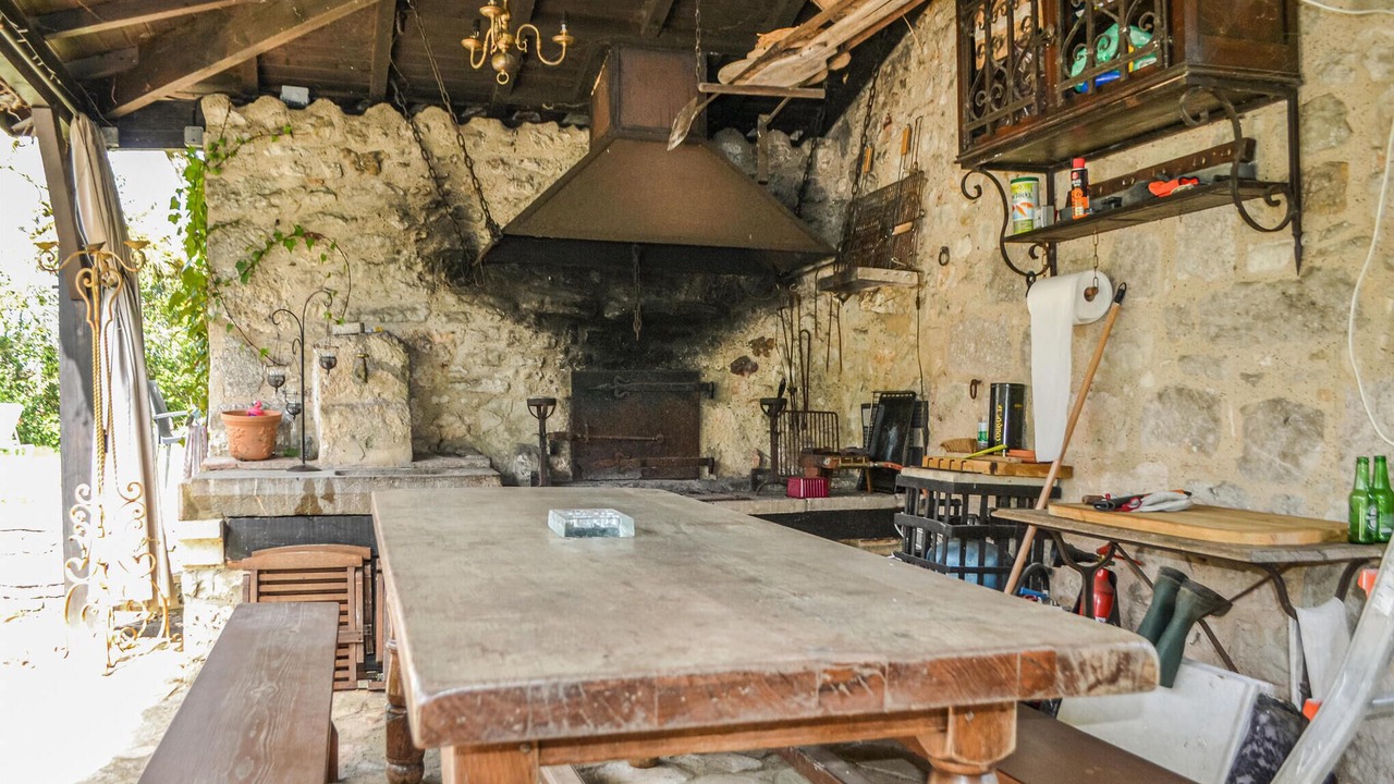 Photo of Outdoor in Devillac