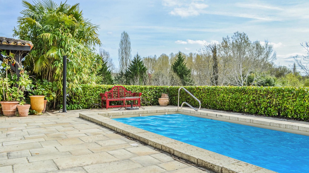 Photo of Outdoor in Devillac