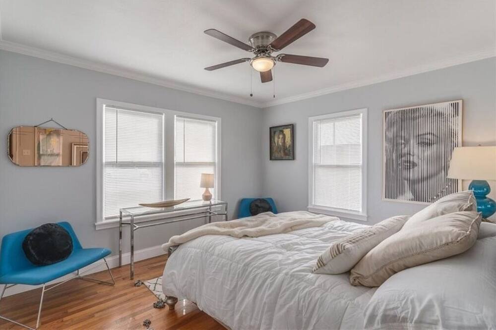 Photo of Bedroom in Skyview