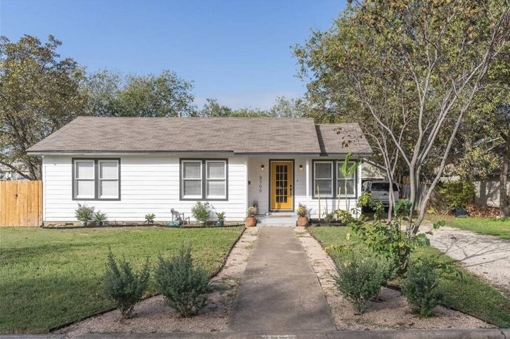 Photo of Outdoor in Skyview