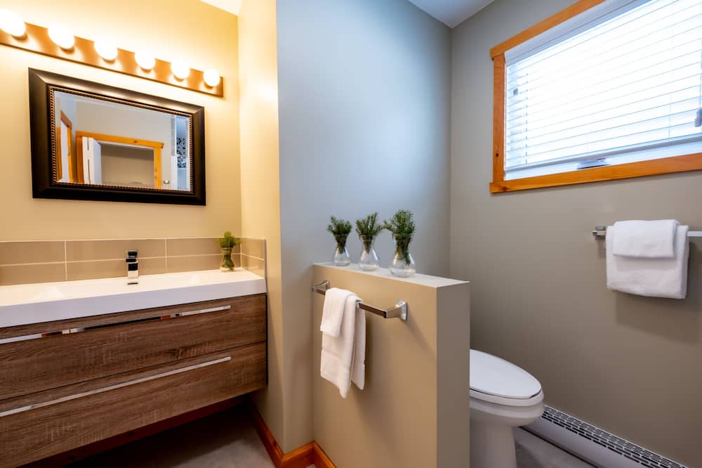 Photo of Bathroom in Sainte-Agathe-des-Monts