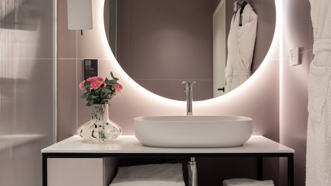 Photo of Bathroom in Madeleine