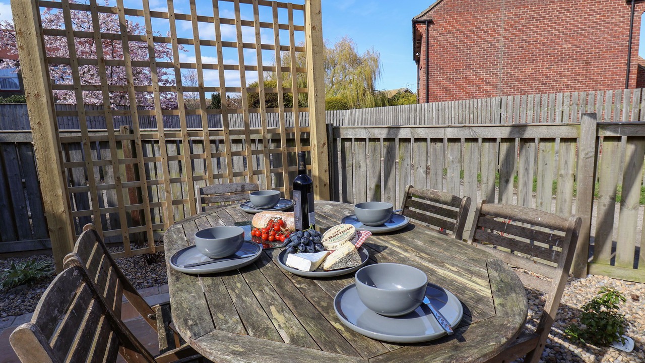 Photo of Outdoor in Muston