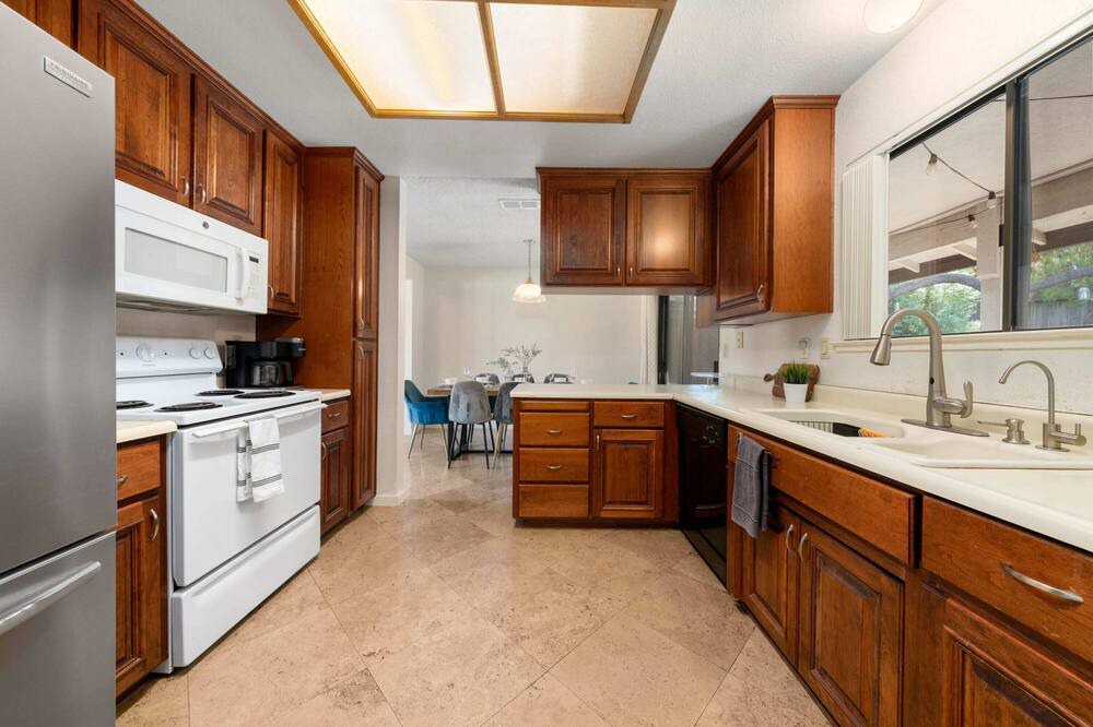 Photo of Others in Pleasant Grove