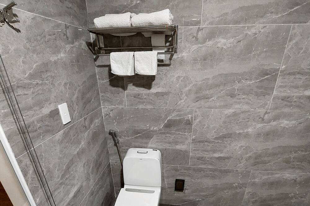 Photo of Bathroom in Represa