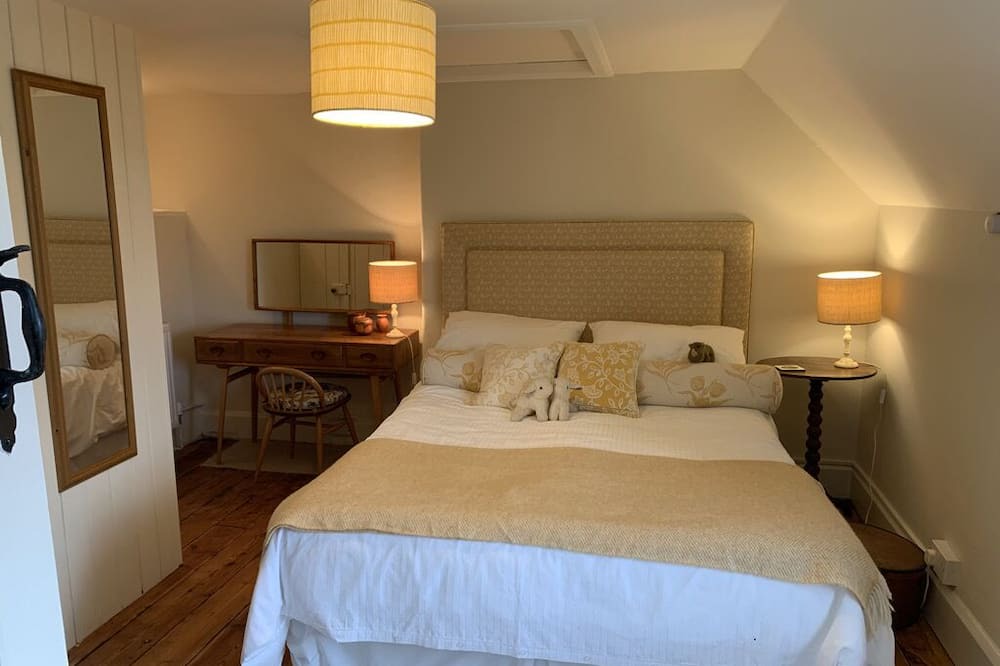 Photo of Bedroom in Rendcomb