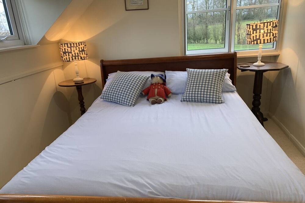 Photo of Bedroom in Rendcomb