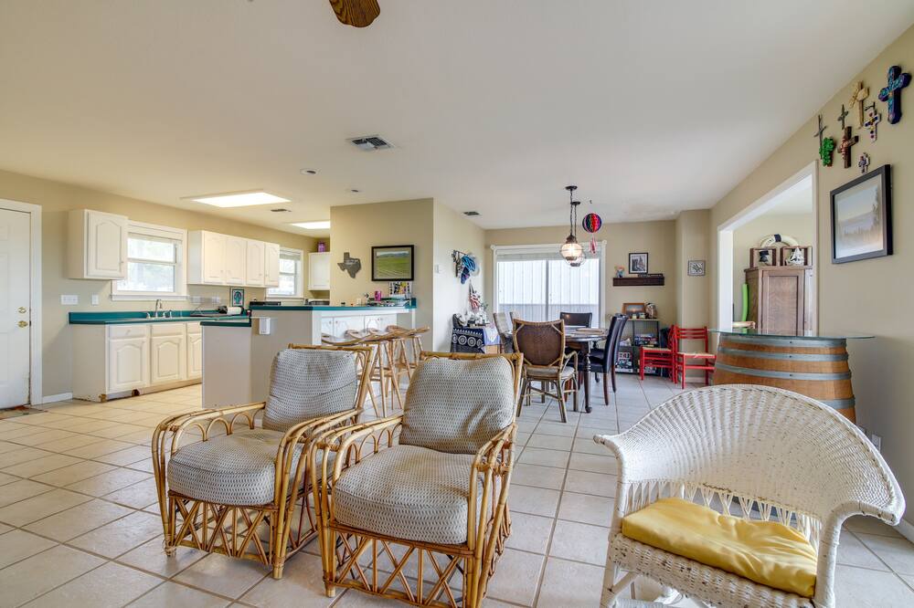 Photo of Livingroom in Tow