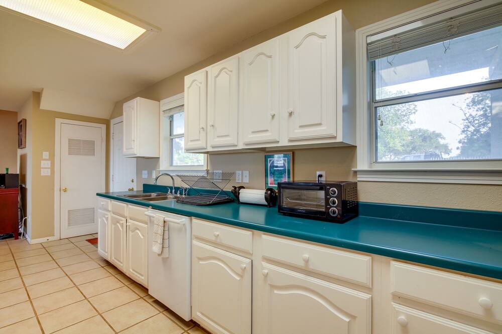 Photo of Kitchen in Tow