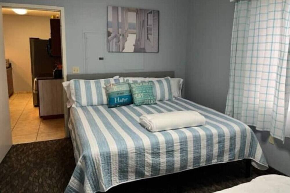 Photo of Bedroom in National Gardens