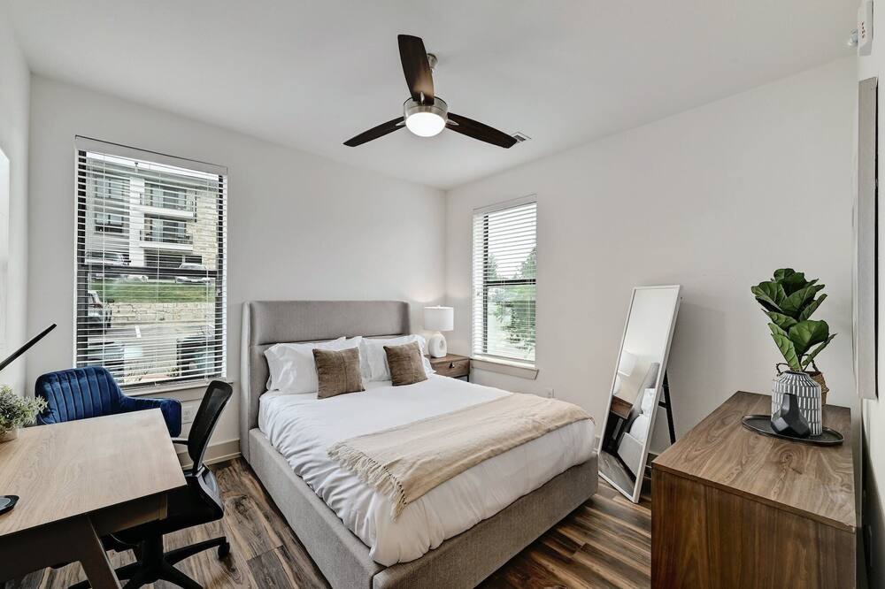 Photo of Bedroom in East Oak Hill