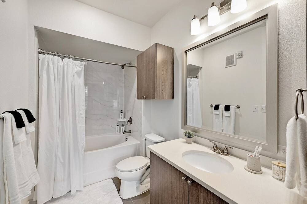 Photo of Bathroom in East Oak Hill