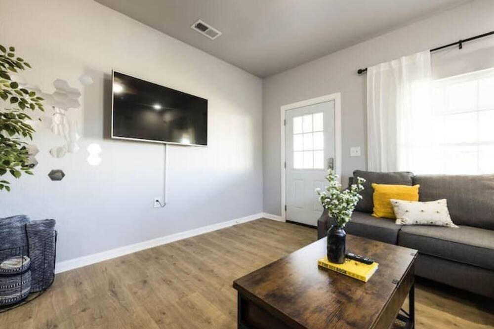 Photo of Livingroom in Stephenville