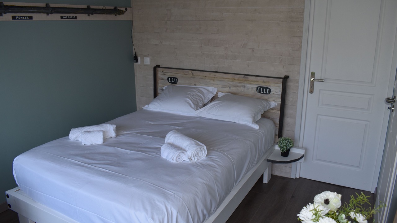 Photo of Others in Fiquefleur-Equainville