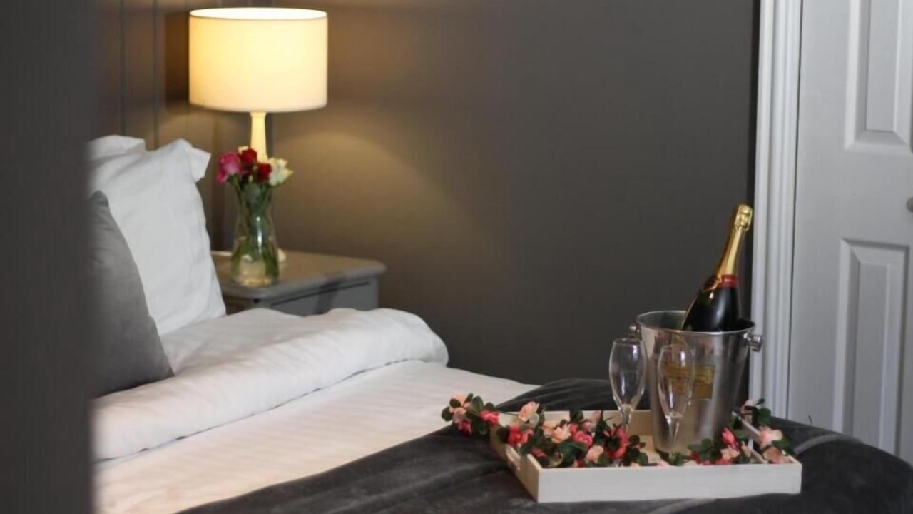 Photo of Bedroom in Yardley Gobion