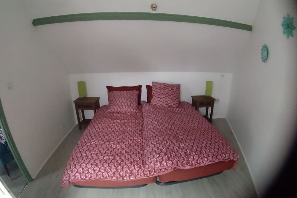 Photo of Bedroom in Annequin