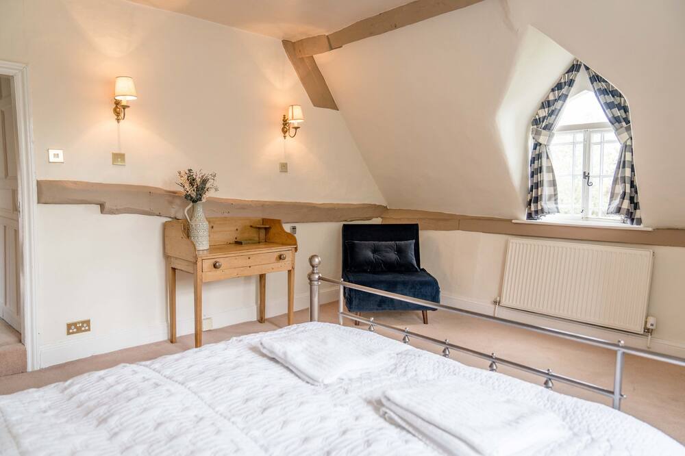 Photo of Bedroom in Evesham