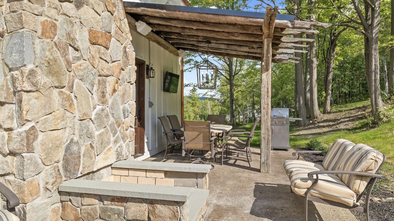 Photo of Patio Balcony in Rushville