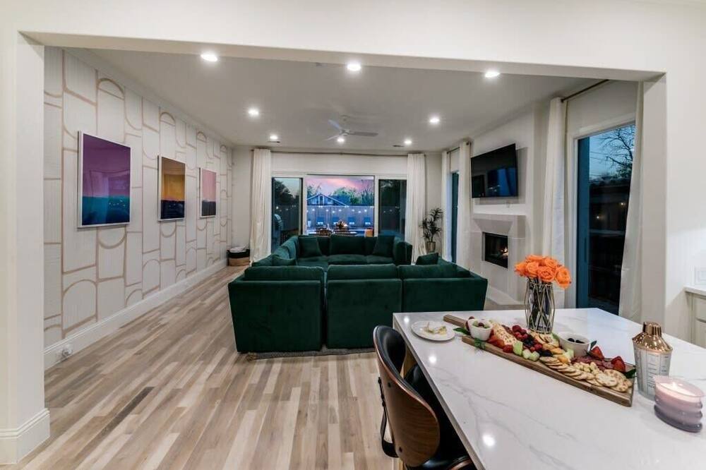Photo of Livingroom in Dallas