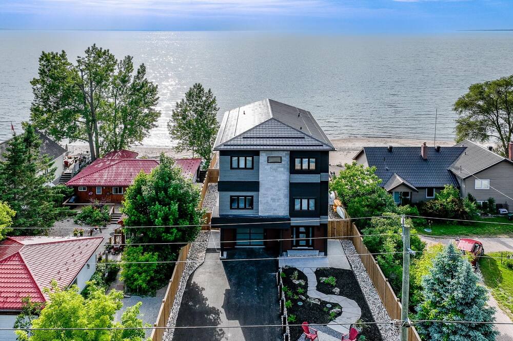Photo of Outdoor in Tiny
