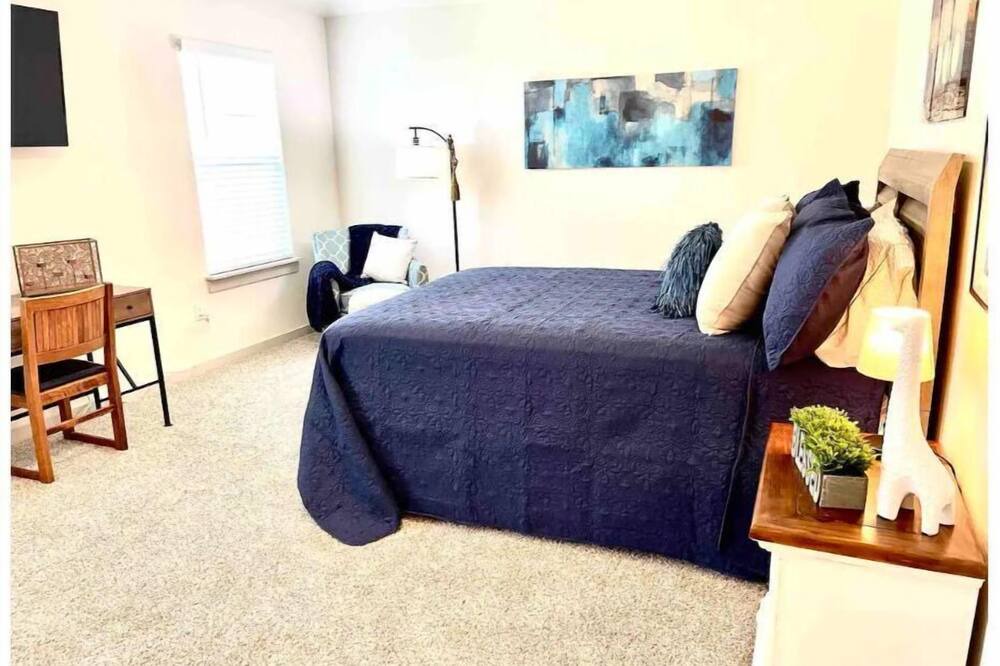 Photo of Bedroom in Hutto
