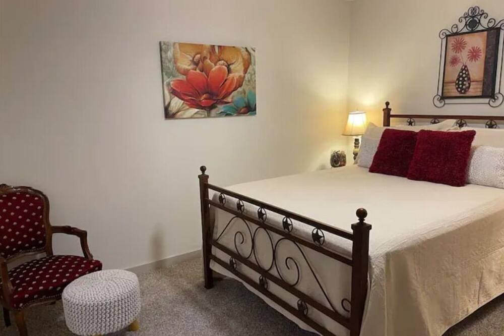 Photo of Bedroom in Hutto
