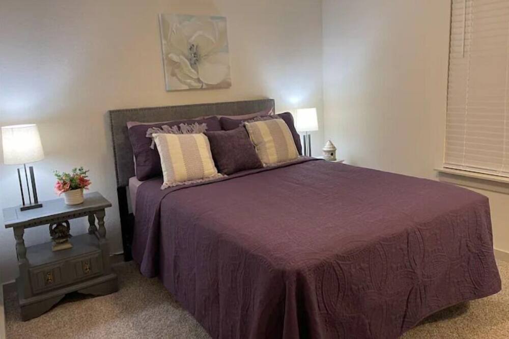 Photo of Bedroom in Hutto