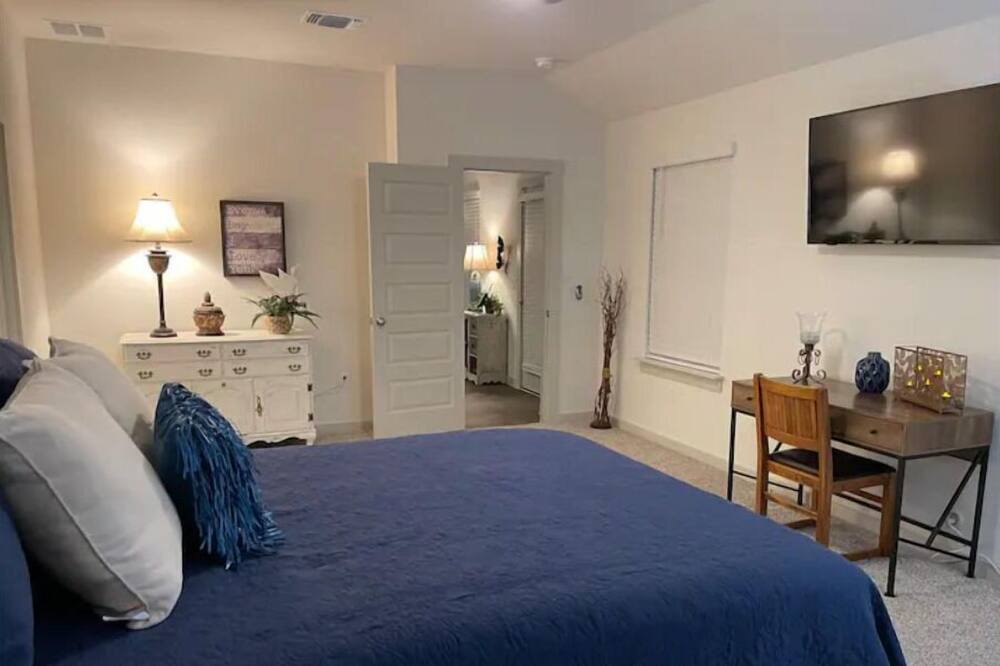 Photo of Bedroom in Hutto