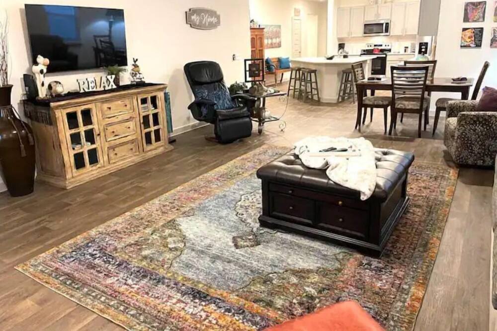 Photo of Livingroom in Hutto