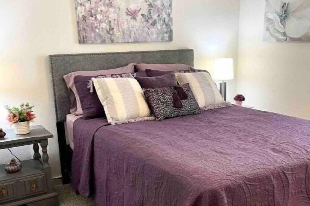 Photo of Bedroom in Hutto