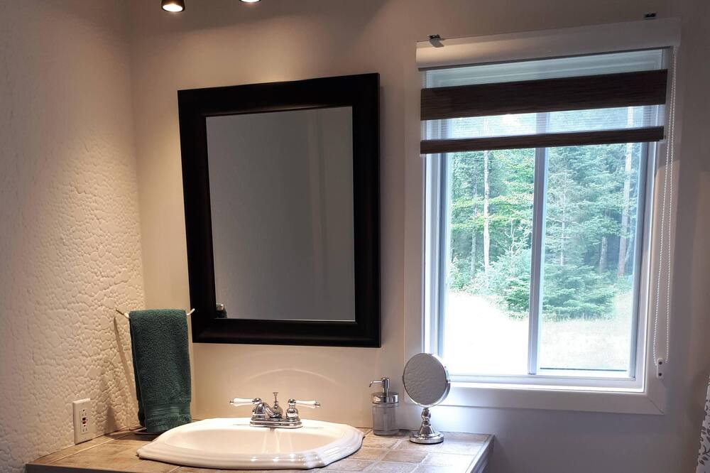 Photo of Bathroom in Shannon