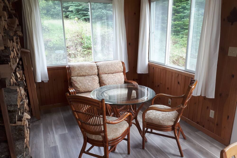 Photo of Livingroom in Shannon