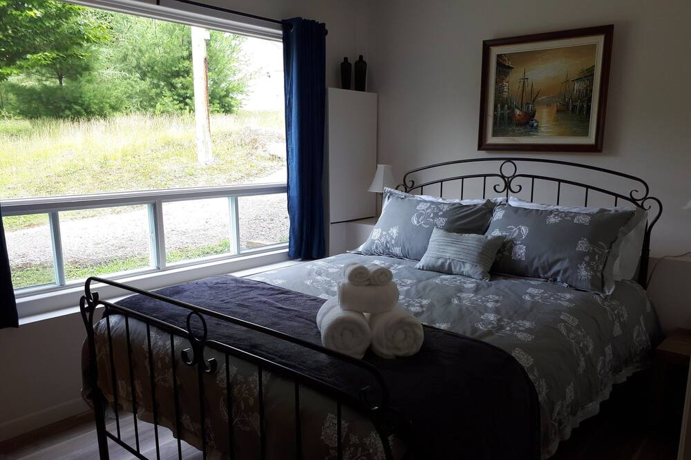 Photo of Bedroom in Shannon