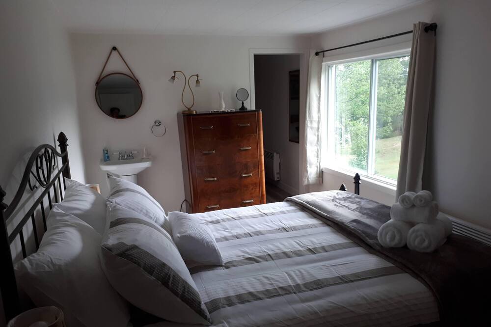 Photo of Bedroom in Shannon