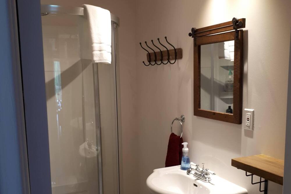 Photo of Bathroom in Shannon
