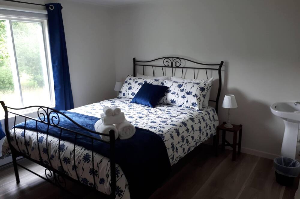 Photo of Bedroom in Shannon