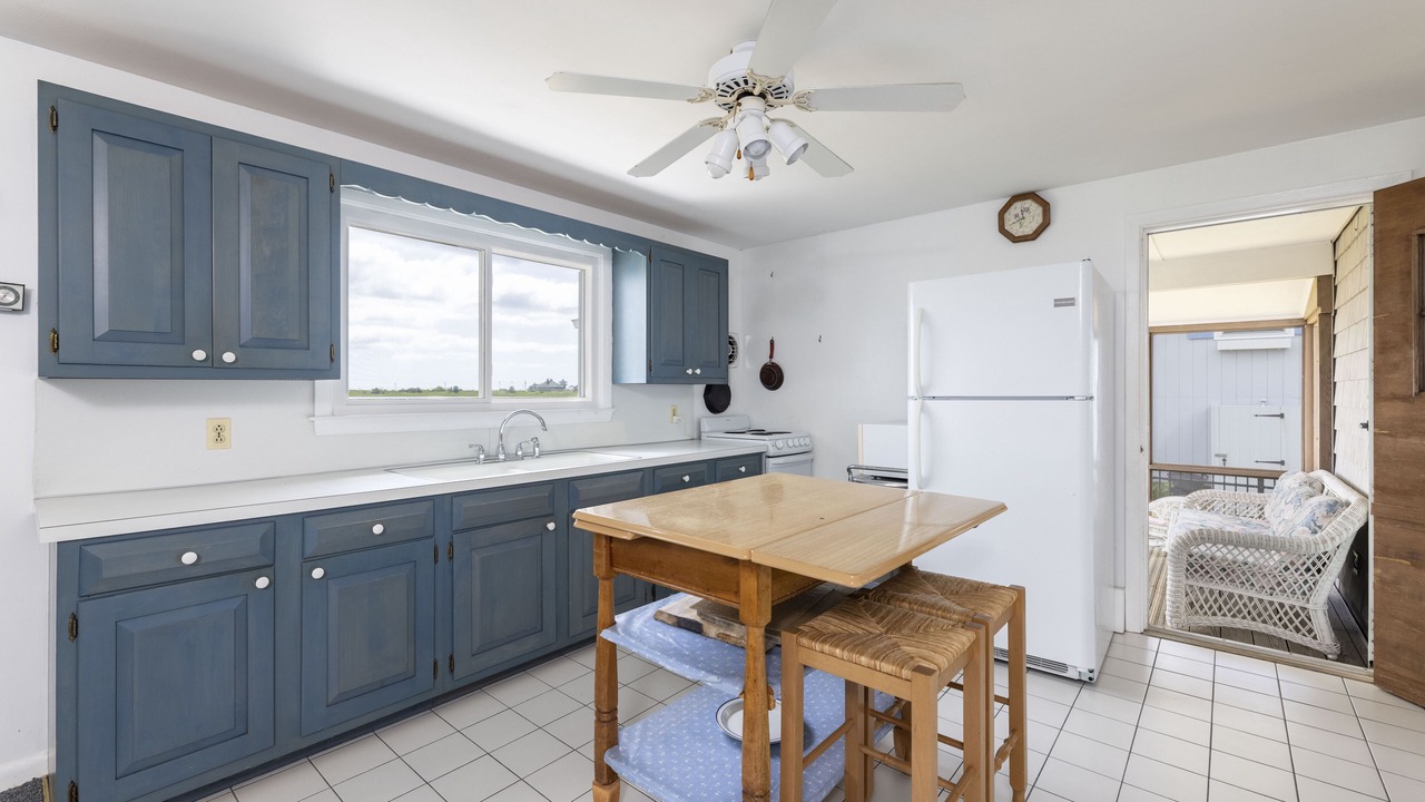Photo of Kitchen in Misquamicut