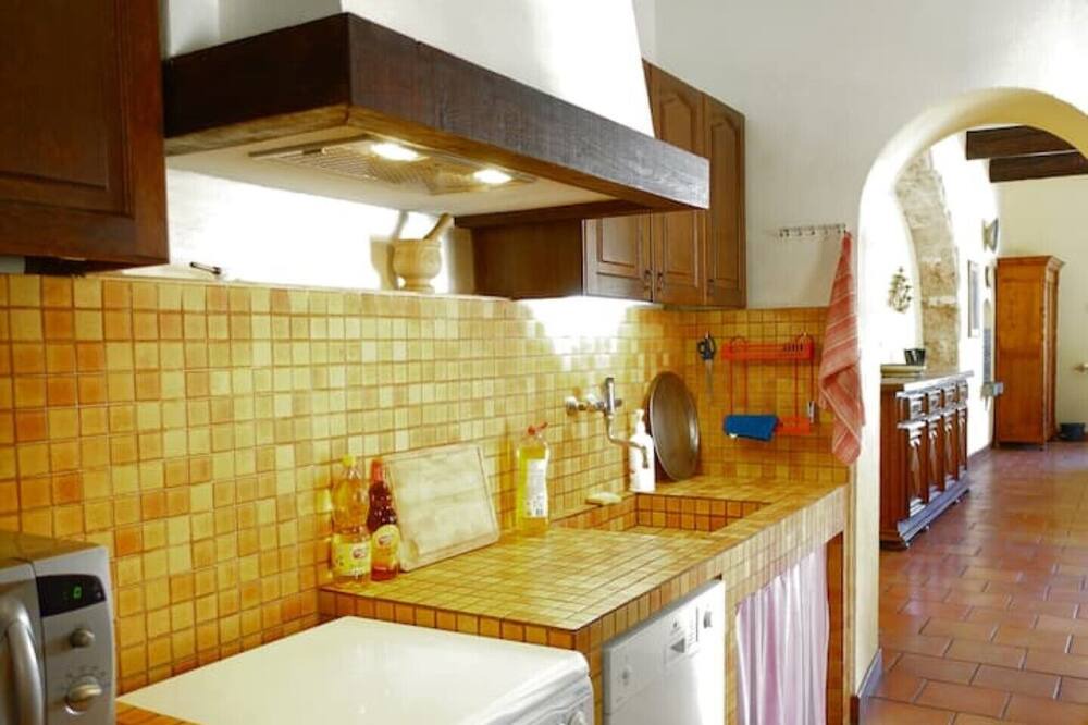 Photo of Kitchen in Ornaisons