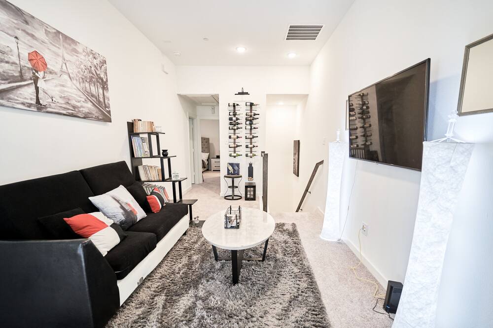 Photo of Livingroom in McKinney