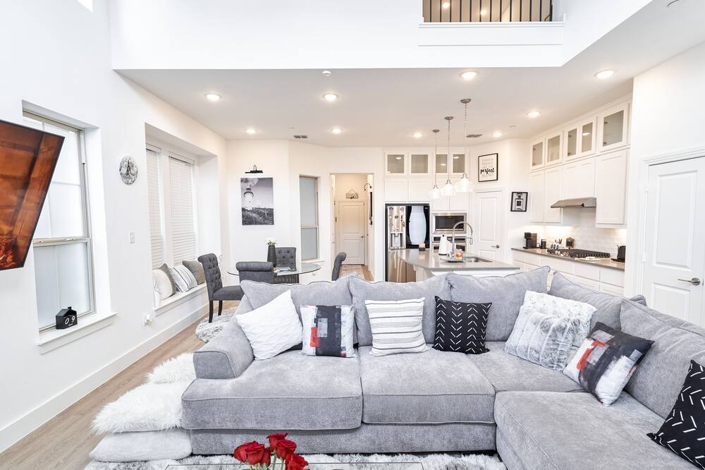 Photo of Livingroom in McKinney