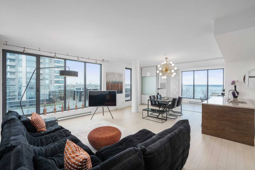 Photo of Livingroom in Montreal