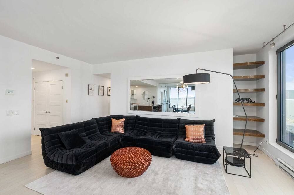 Photo of Livingroom in Montreal