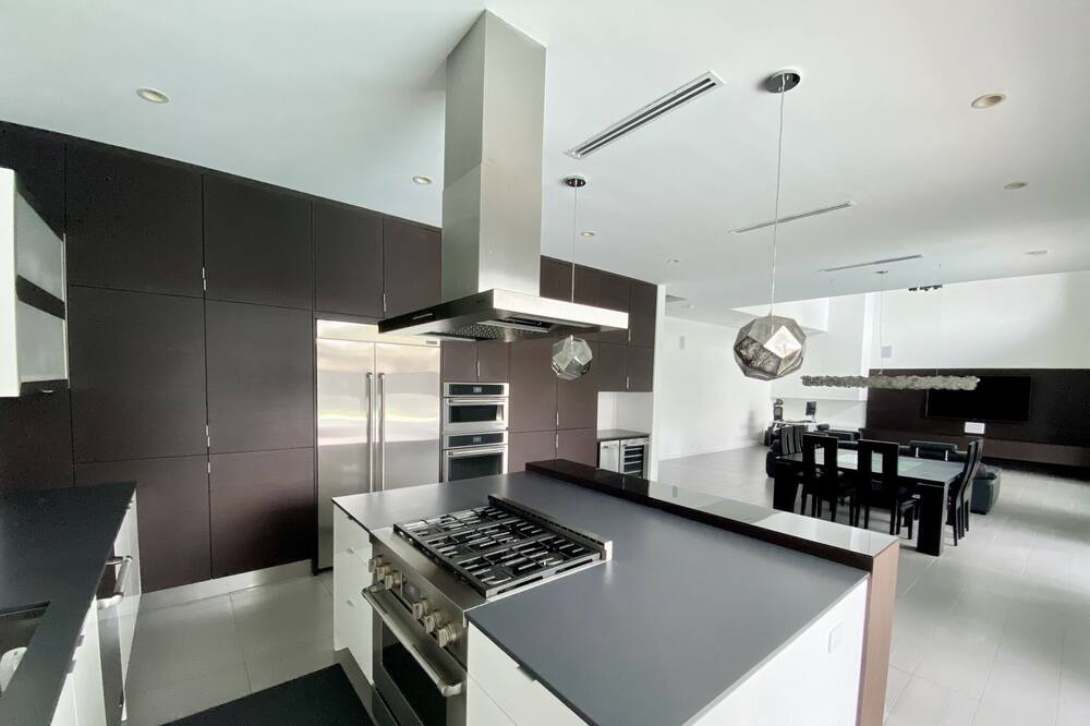 Photo of Kitchen in Garden Oaks