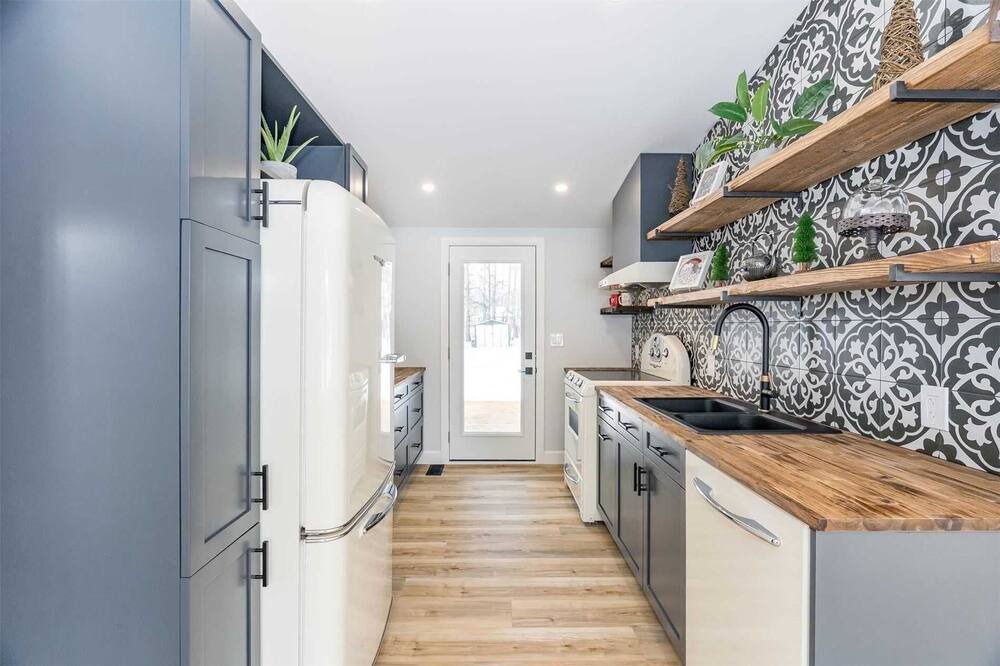 Photo of Kitchen in Cumberland Beach