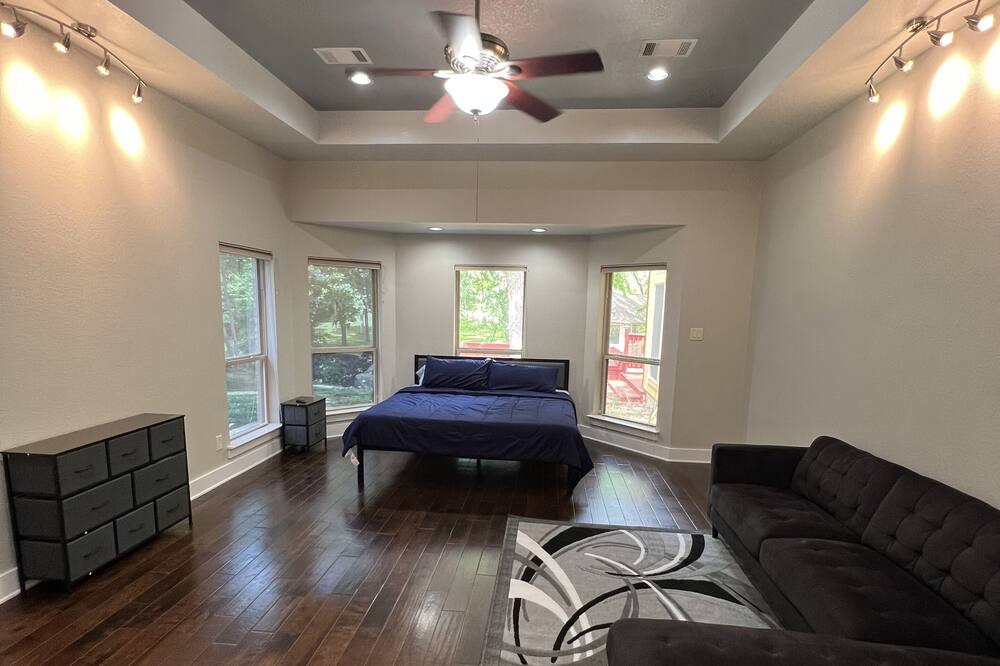 Photo of Livingroom in Waxahachie