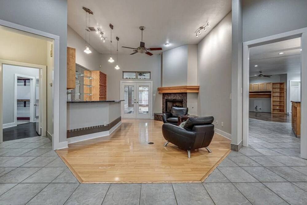 Photo of Livingroom in Waxahachie