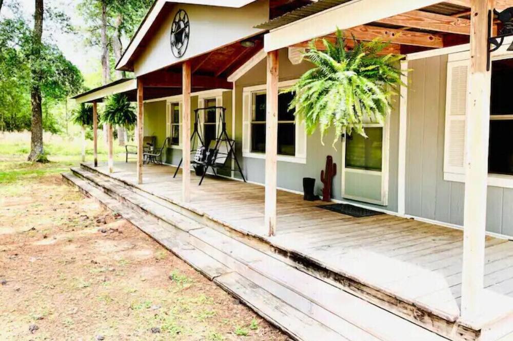 Photo of Outdoor in Magnolia