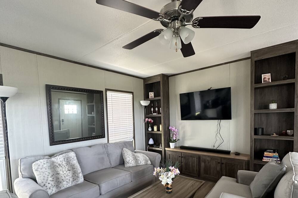 Photo of Livingroom in Del Valle